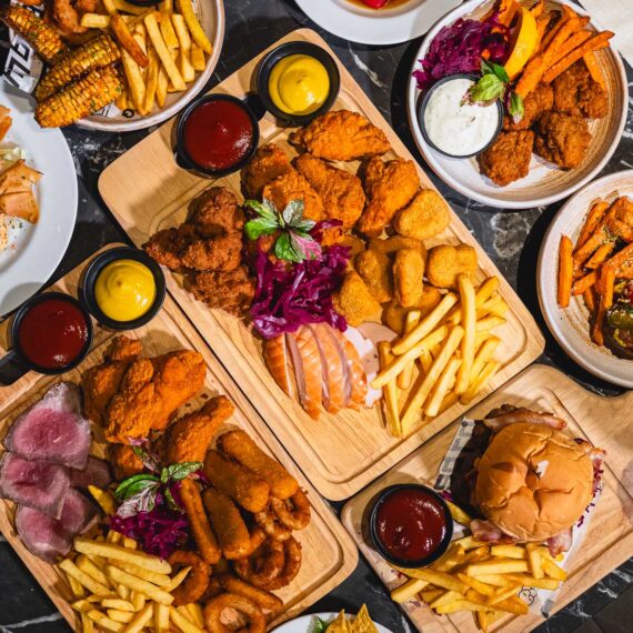 Gravity 87 Rooftop Lounge At Ramada Bangkok Sukhumvit 87