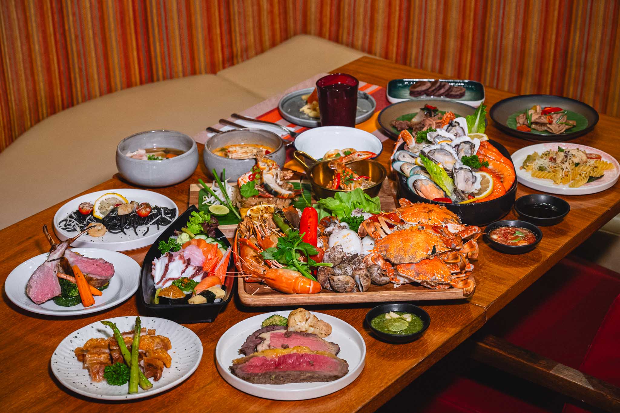 Crave (Aloft Bangkok - Sukhumvit 11)