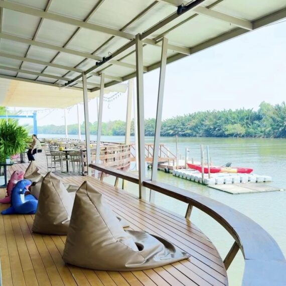 The Dishes Riverside