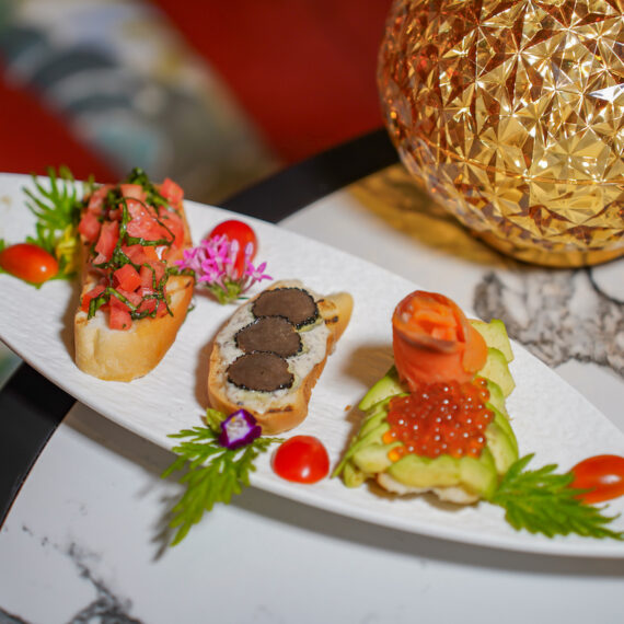 Topazio Bar at La Miniera Pool Villas (Pattaya)