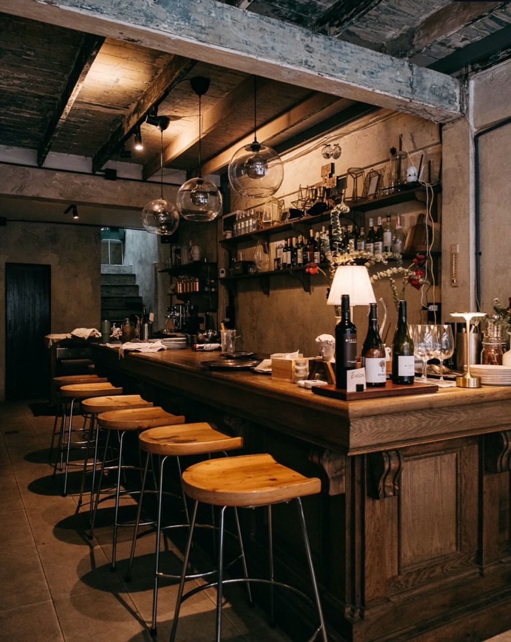 UTOPIA Bangkok Tarot & Wine