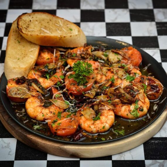 Santacruz Club & Restaurant