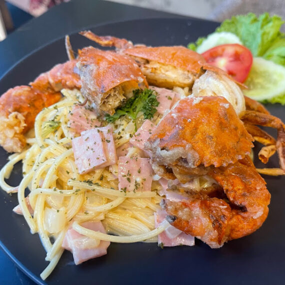 Witch Luck Cafe & Restaurants