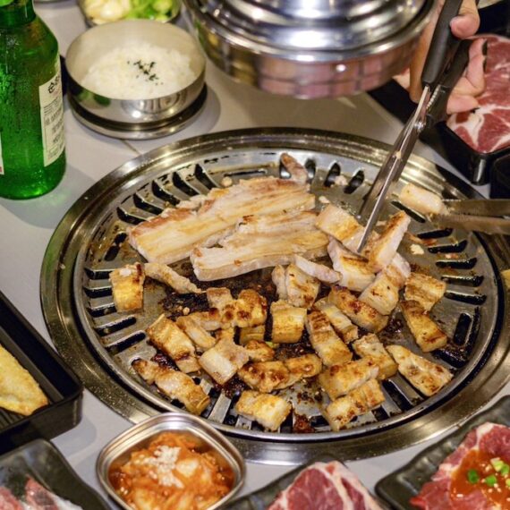 Annyeong Grill 안녕 그릴 San Phi Suea (Chiangmai)