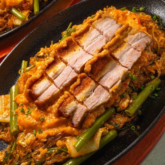 Lim Tom Luead Moo Sriracha (Chonburi)