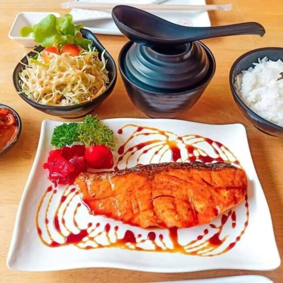 Yuufuku Japanese Food