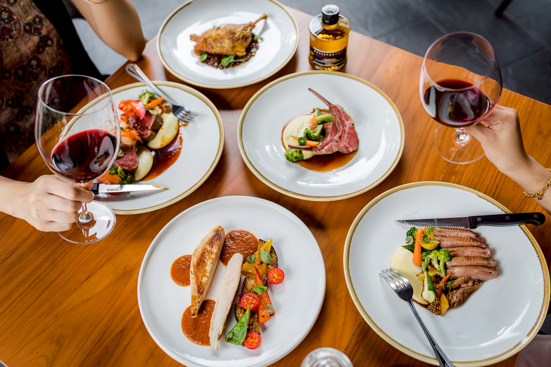 Eat Drink Love Srinakarin