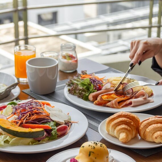 Jass Bar & Bistro at Jasmine City Hotel (Asok )