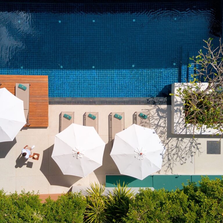 OUTRIGGER Surin Beach Resort Thai Tiew Thai 77th