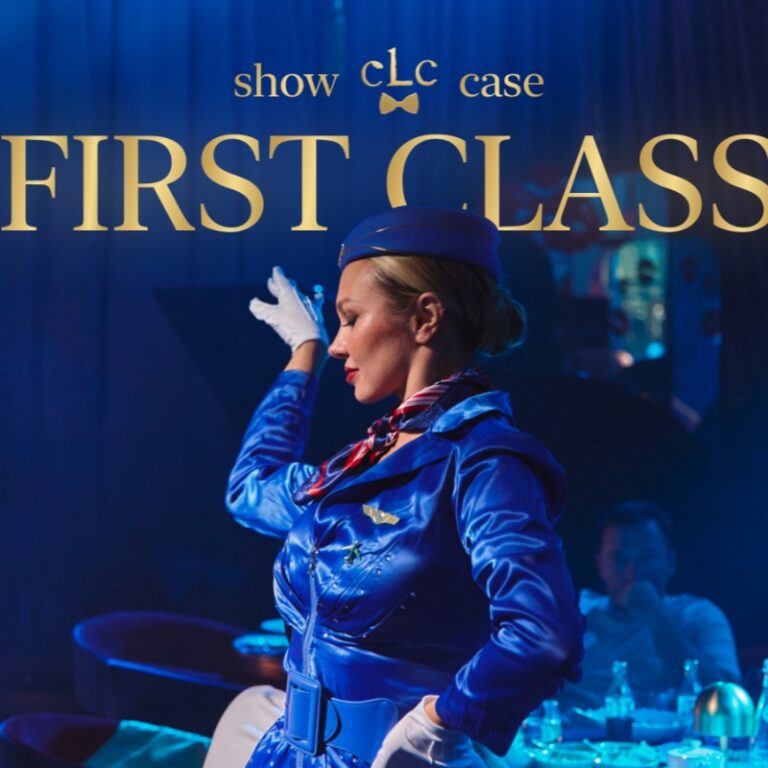 Phuket: Showcase with Dinner | First Class