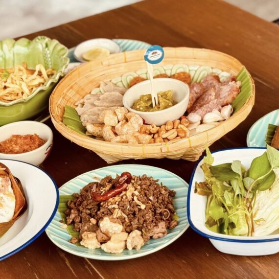 Huen Kruangthet - Lanna Spice House