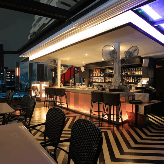 Saxsi Rooftop Restaurant & Bar