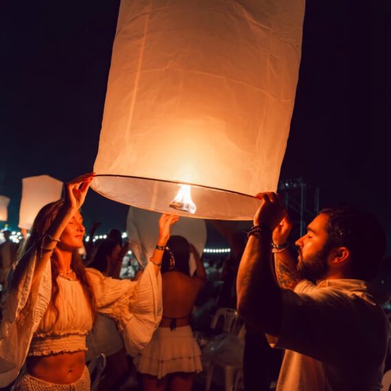 Chiang Mai: Moonlight Sky Lantern Festival